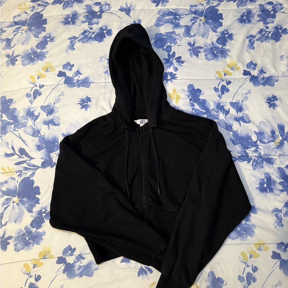 joylab black cropped zip hoodie, size M